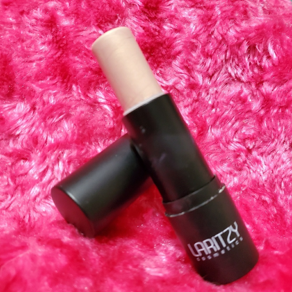 💋LARITZY light sticks "Halo" highlighter